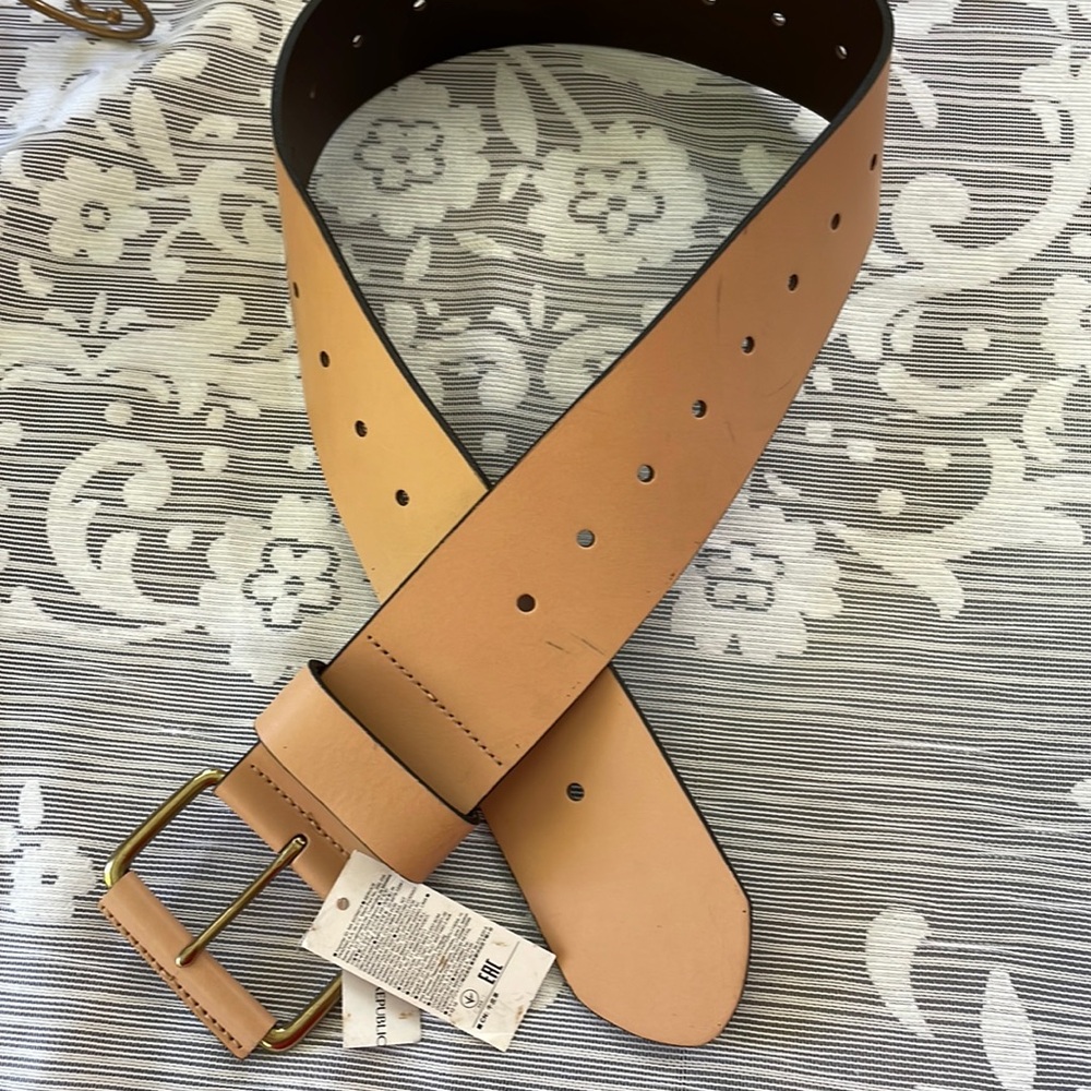 Banana Republic leather belt (sz sm)